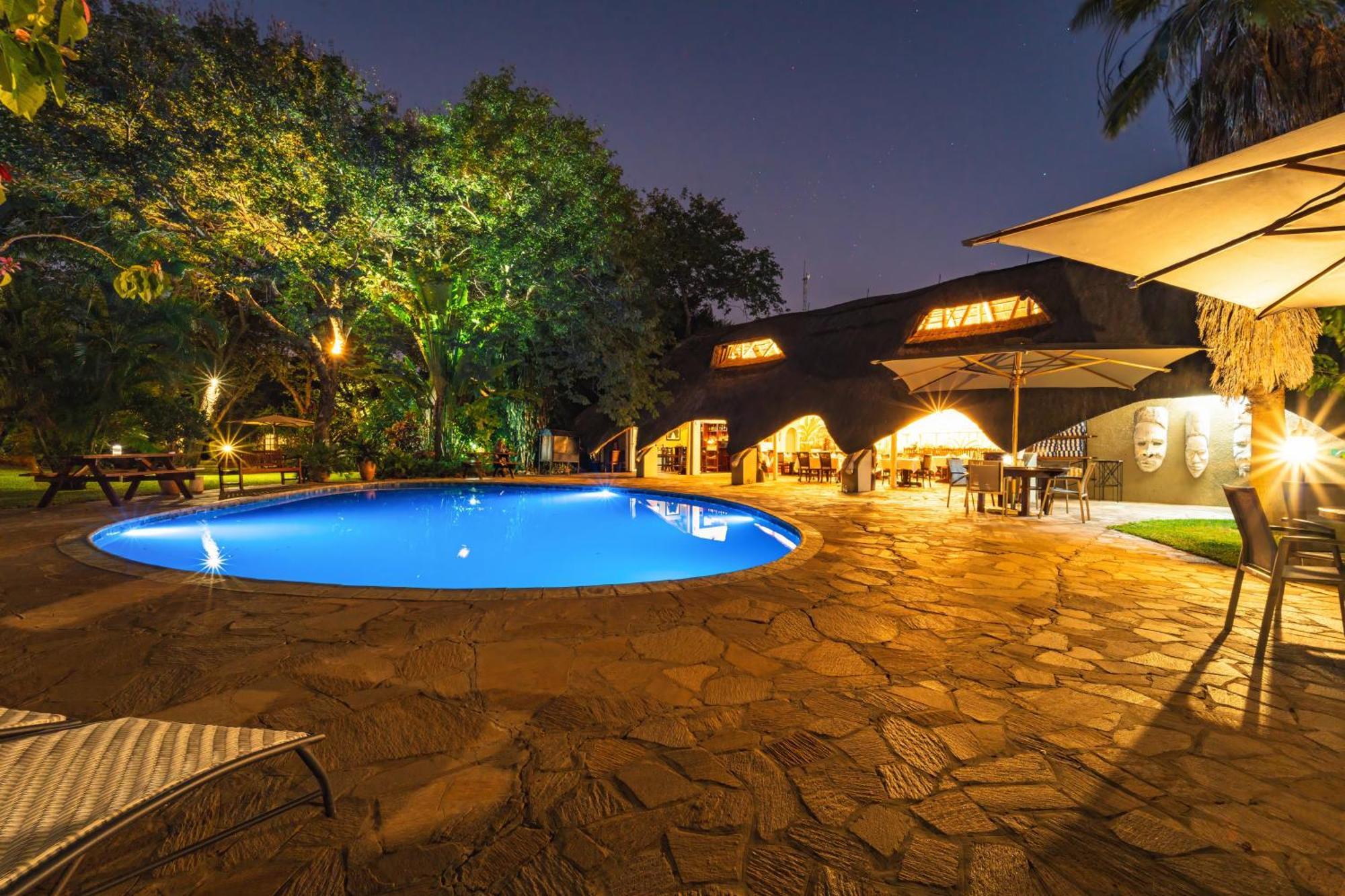 Bayete Guest Lodge Victoria Falls Exterior foto