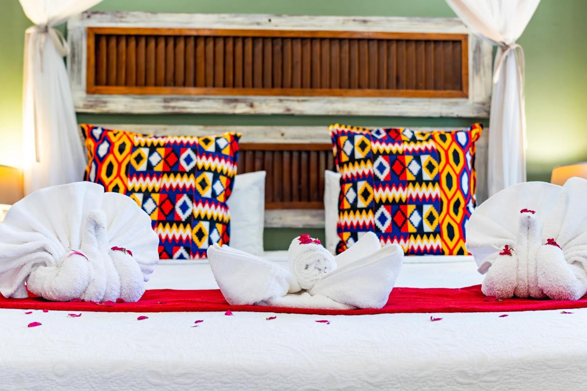 Bayete Guest Lodge Victoria Falls Exterior foto